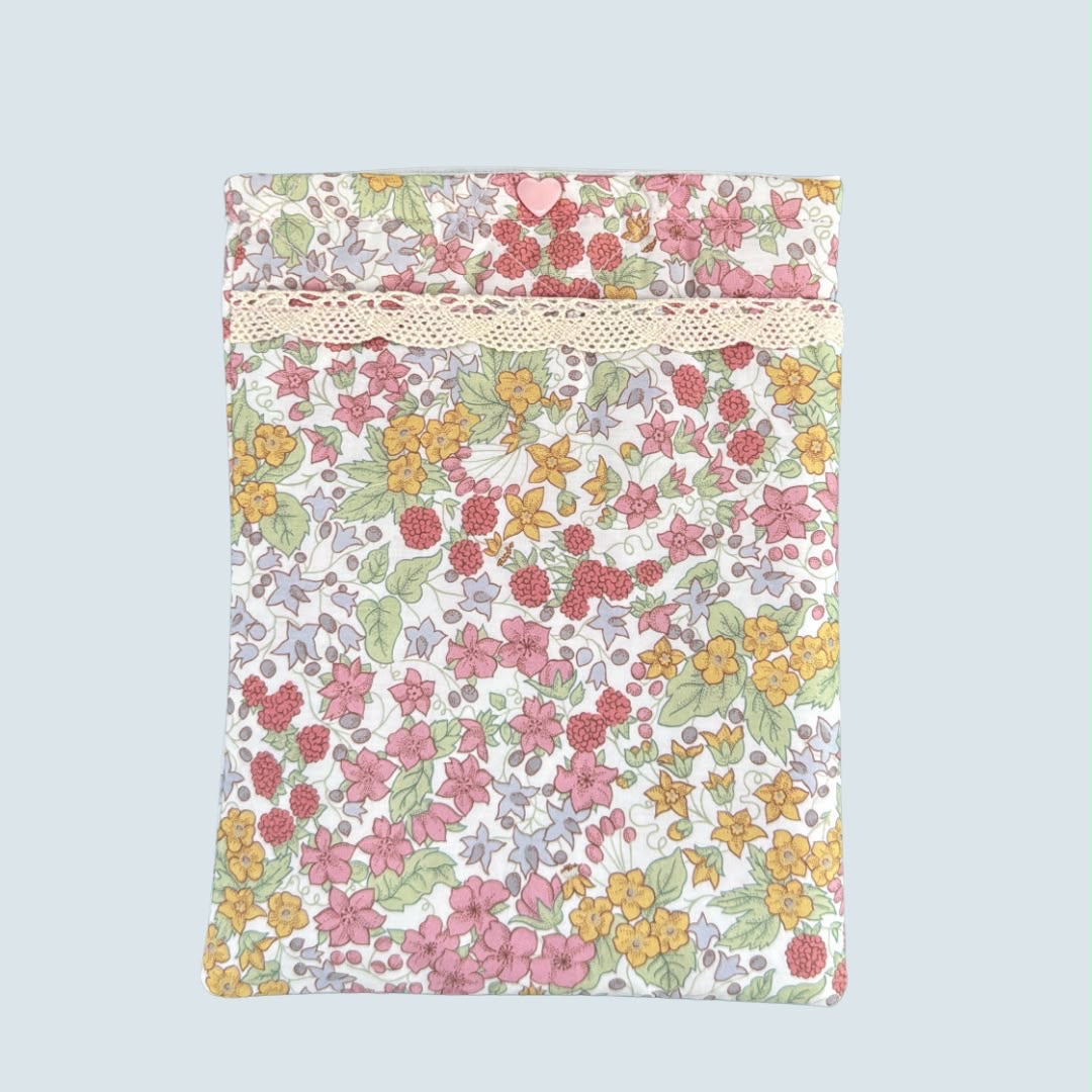 The Kindle Pouch (me&mi x Fattam)
