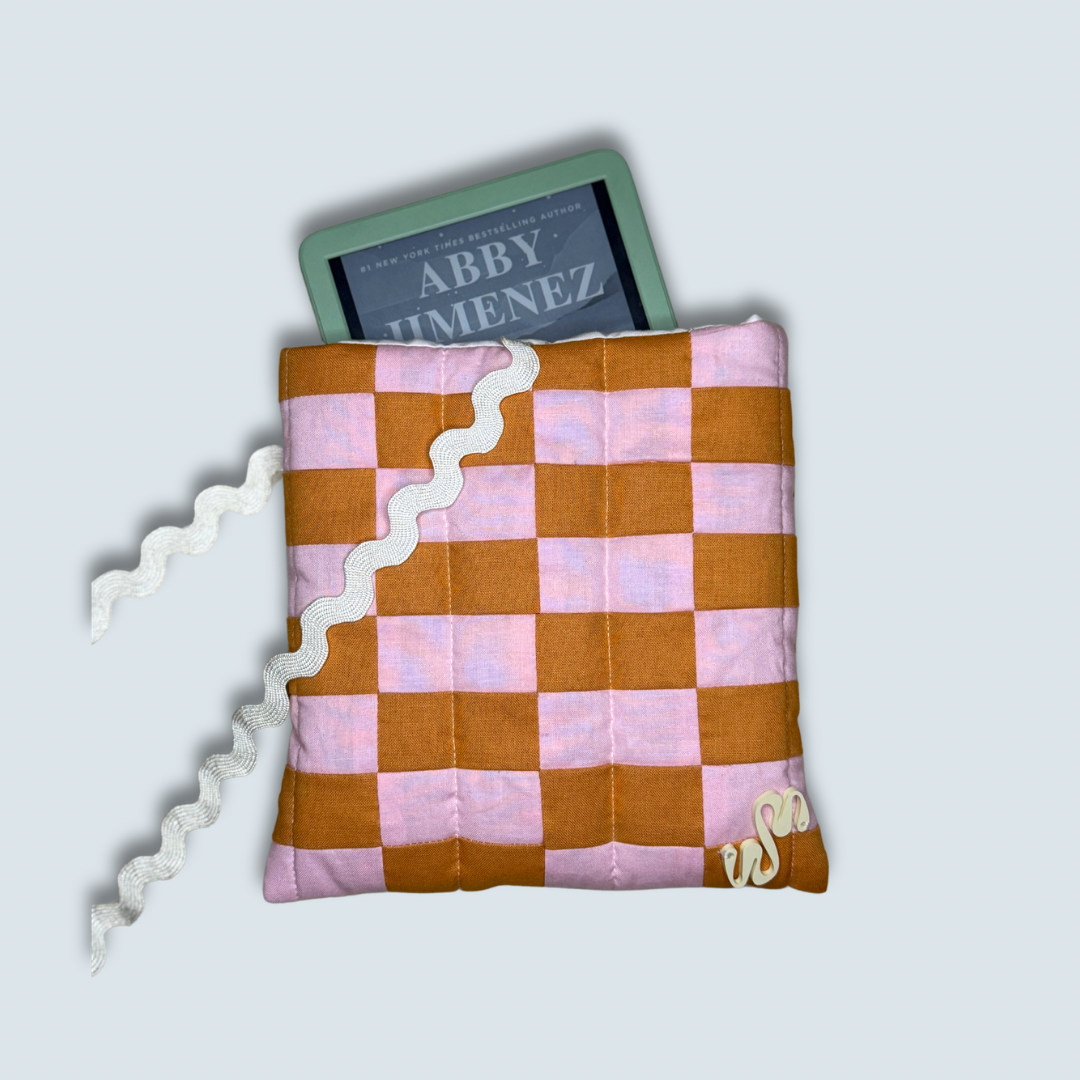 The Patchwork Kindle Pouch