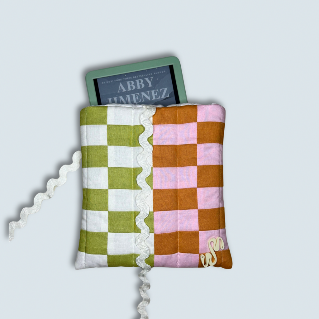 The Patchwork Kindle Pouch