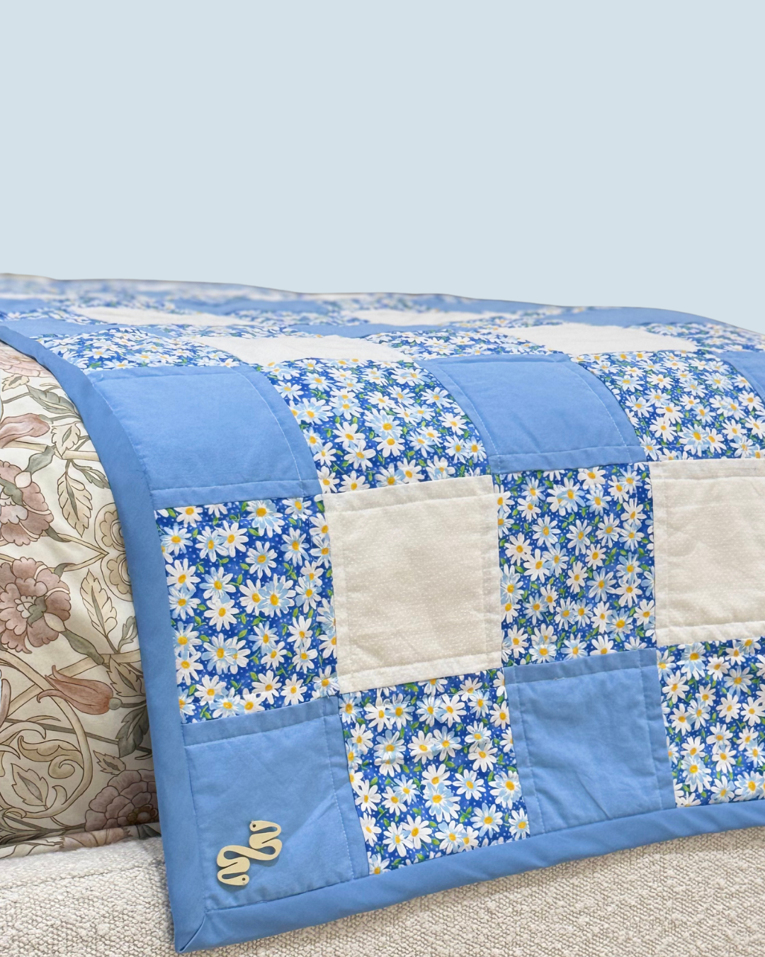 Daisy Gingham Quilt