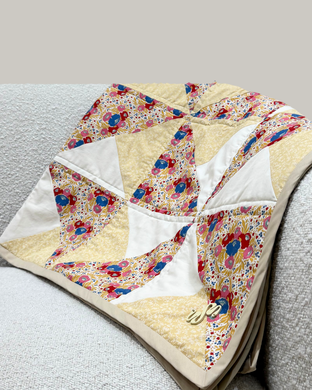 Spinning Petals Quilt