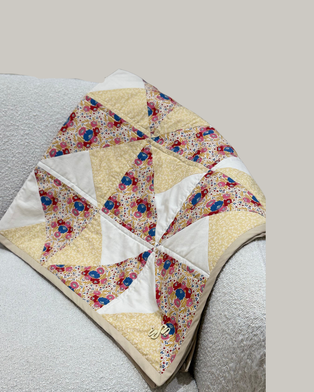 Spinning Petals Quilt